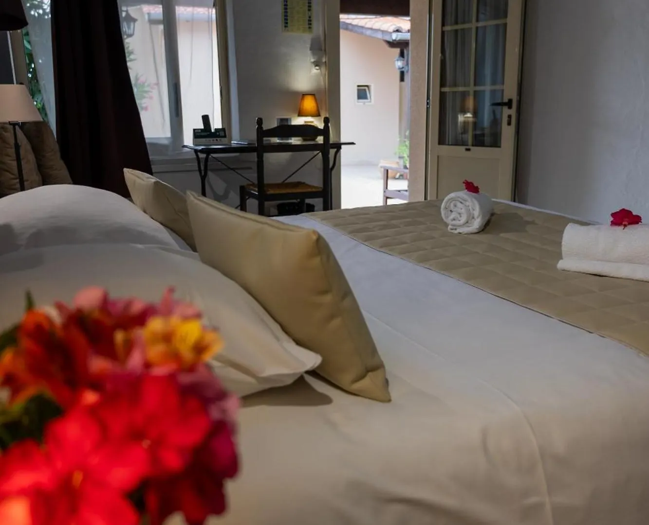 فندق Logis Des Cretes De Pignols مْواساك 2*,  فرنسا