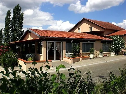 فندق Logis Des Cretes De Pignols مْواساك فرنسا
